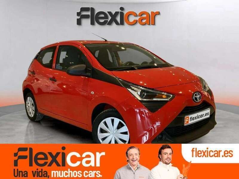 Amarillo Usado 2021 Toyota Aygo X-play Utilitario | 9690 € (Buen precio) - Imagen 1/4