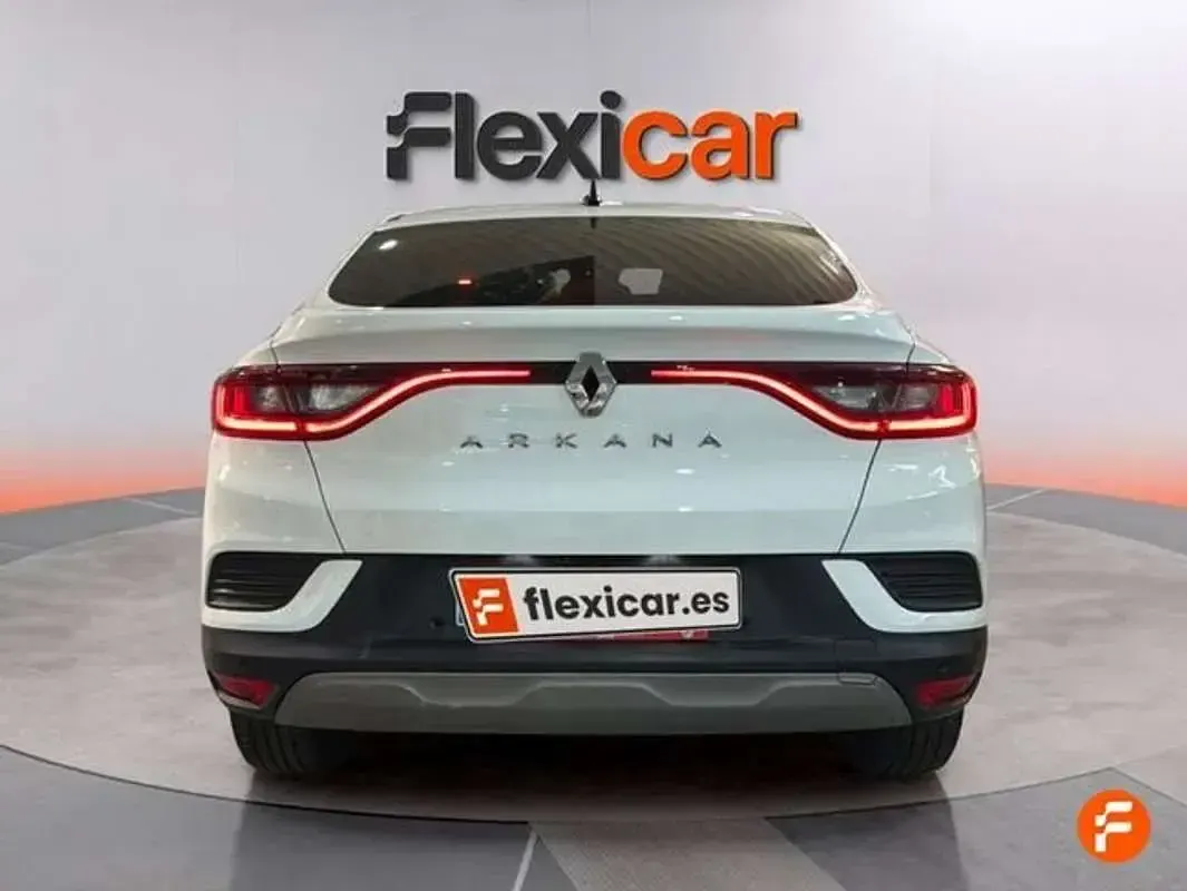 Usado Renault Arkana Evolution 140 CV (102 kW) 2023 Blanco SUV