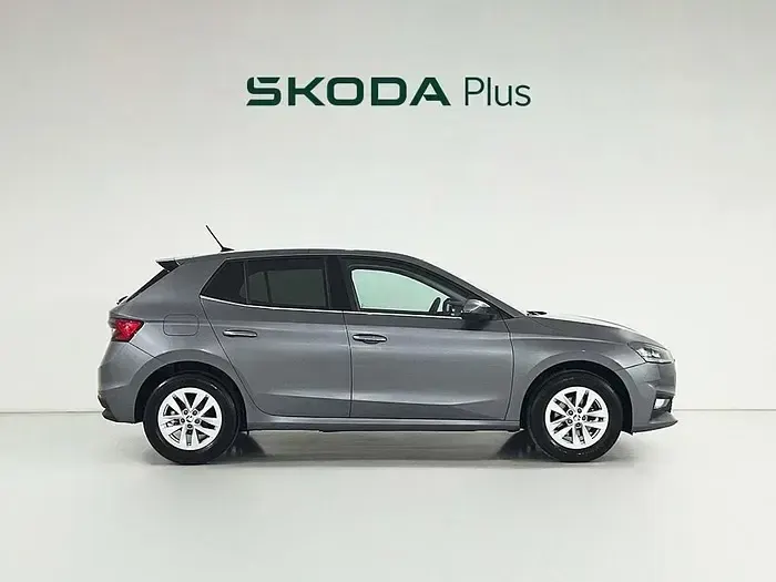Usado Skoda Fabia Selection 116 CV (85 kW) 2024 Gris Utilitario