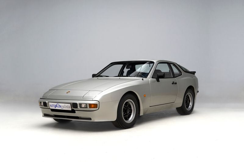 Usado Porsche 944 163 CV (119 kW) 1982 Gris