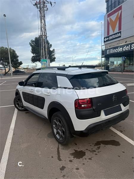 Usado Citroën C4 Feel 82 CV (60 kW) 2016 Blanco Berlina