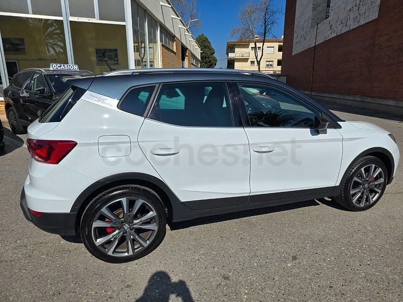 Usado Seat Arona FR 115 CV (84 kW) 2025 Blanco SUV