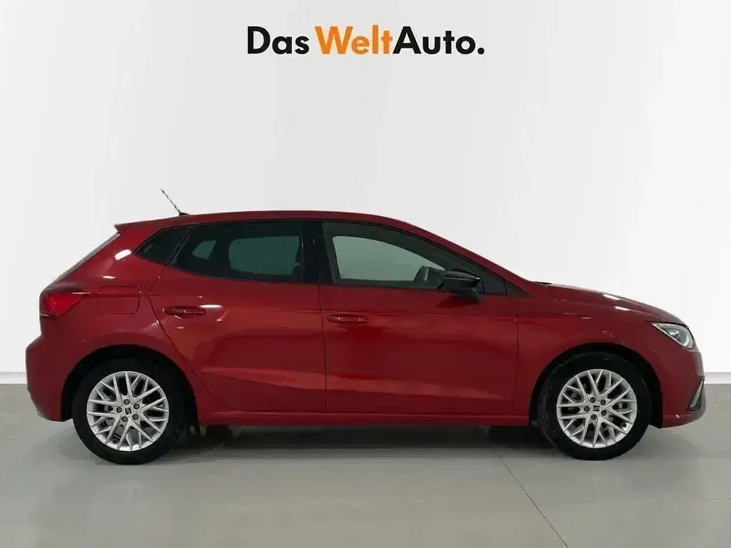 Usado Seat Ibiza FR 115 CV (84 kW) 2024 Rojo Utilitario