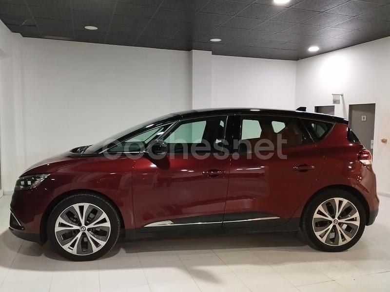 Usado Renault Scénic IV Zen 140 CV (102 kW) 2019 Granate Monovolumen
