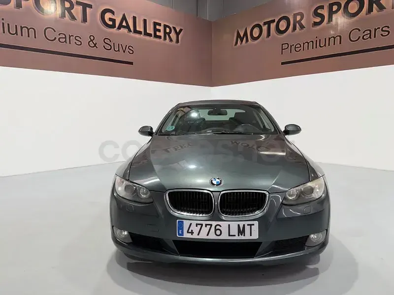 Usado BMW 320 Comfort Edition 170 CV (125 kW) 2008 Gris / plata Coupe