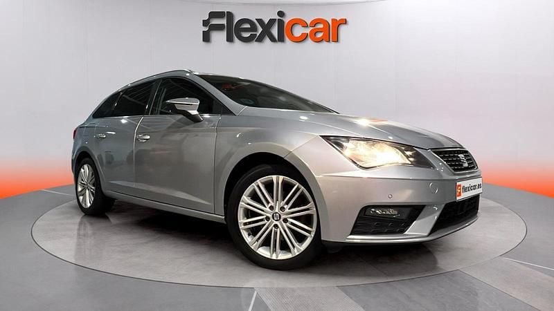 Usado Seat Leon ST XCELLENCE 150 CV (110 kW) 2019 Gris Familiar