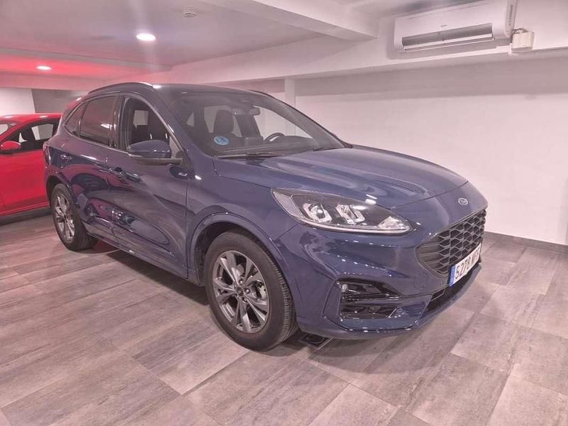 Usado Ford Kuga ST-Line 190 CV (139 kW) 2023 Azul SUV