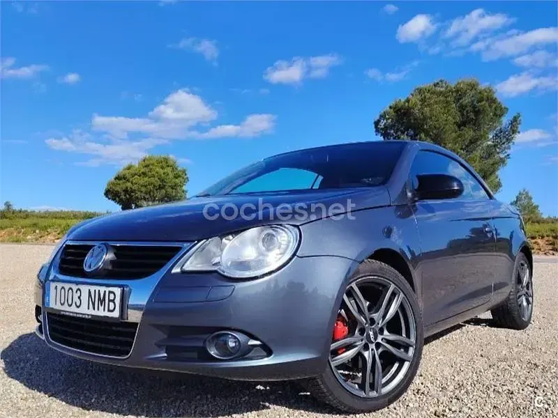 Usado VW Eos 150 CV (110 kW) 2007 Gris / plata Descapotable