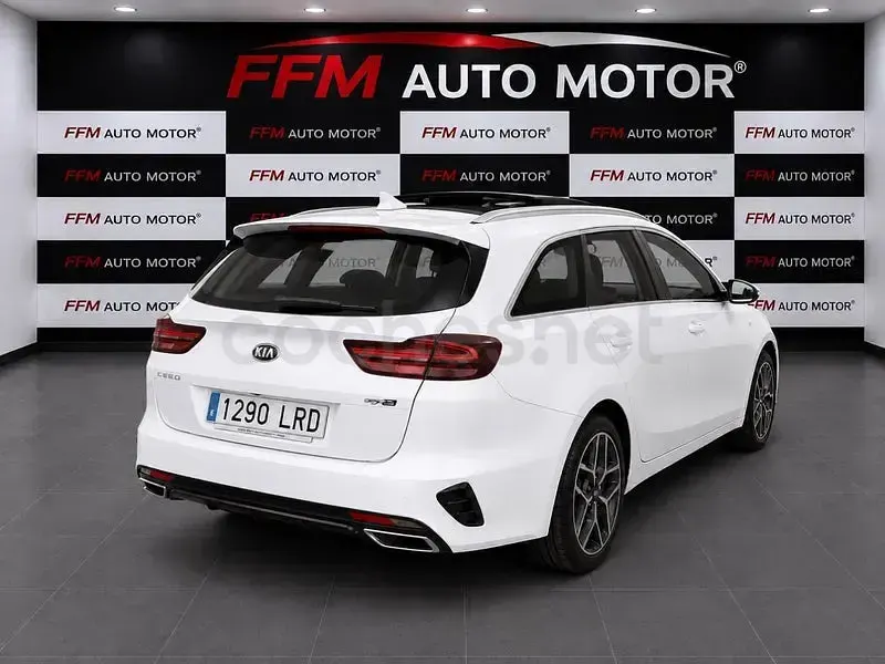 Usado Kia Ceed GT GT-Line 136 CV (100 kW) 2021 Blanco Familiar
