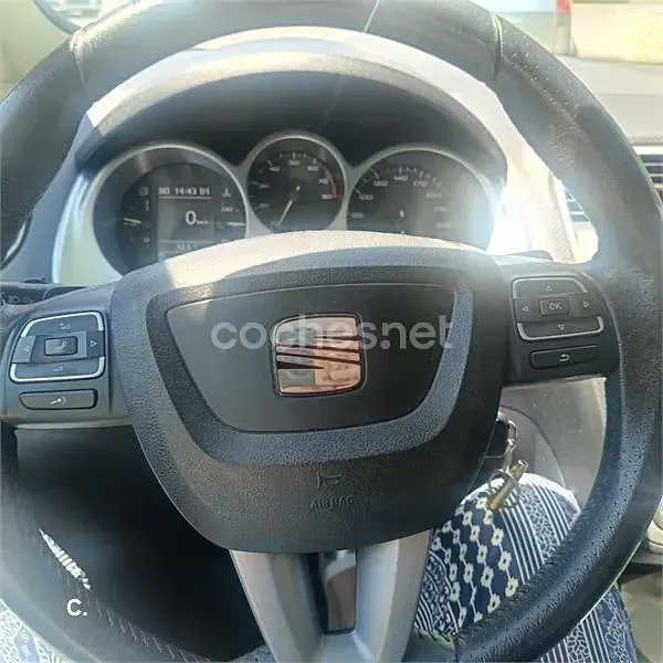 Usado Seat Altea Style 160 CV (117 kW) 2011 Blanco Monovolumen