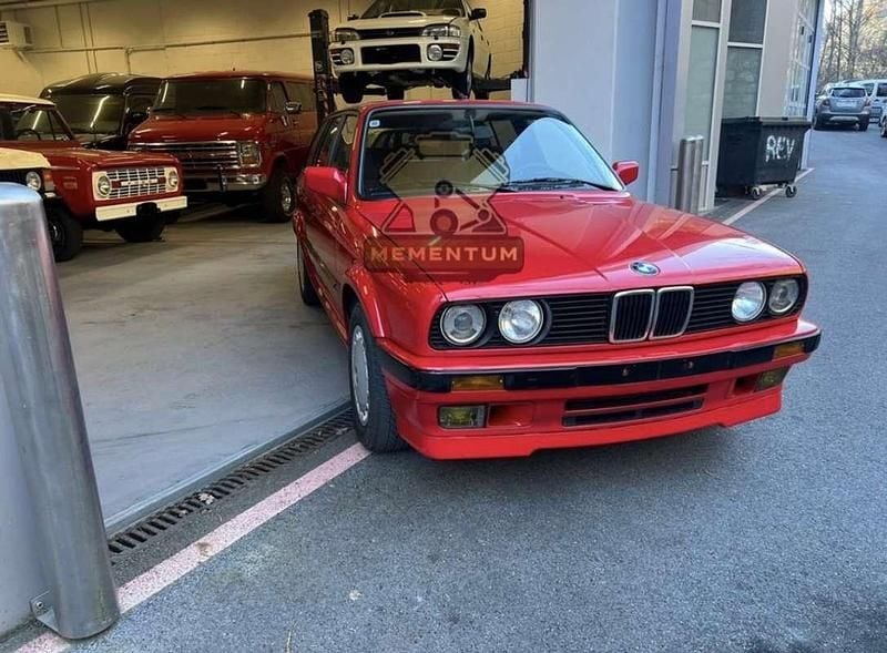 Usado BMW 325 170 CV (125 kW) 1989 Rojo Familiar