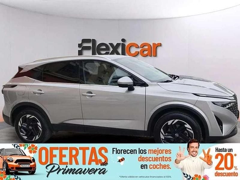 Usado Nissan Qashqai N-Connecta 158 CV (116 kW) 2025 Gris SUV