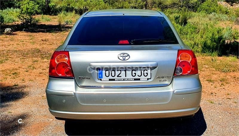 Usado Toyota Avensis Sport 177 CV (130 kW) 2008 Gris / plata Berlina