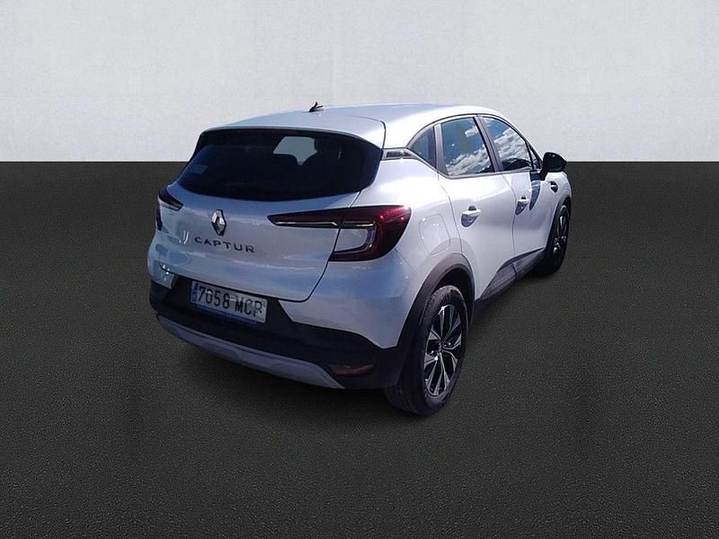 Usado Renault Captur Equilibre 101 CV (74 kW) 2022 Blanco SUV
