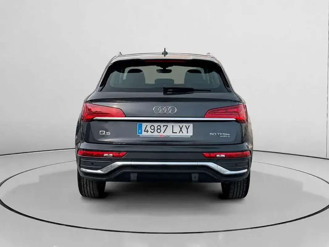 Usado Audi Q5 Sportback Advanced 299 CV (219 kW) 2022 Gris SUV