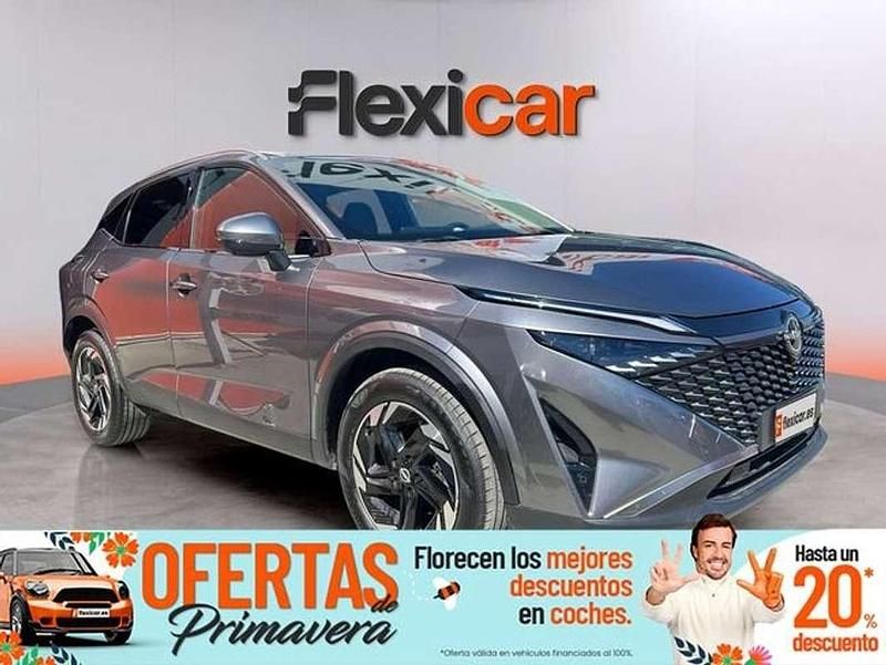 Usado Nissan Qashqai N-Connecta 158 CV (116 kW) 2025 Gris SUV
