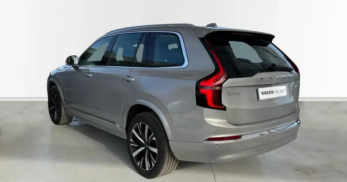 Usado Volvo XC90 Core 250 CV (183 kW) 2025 SUV