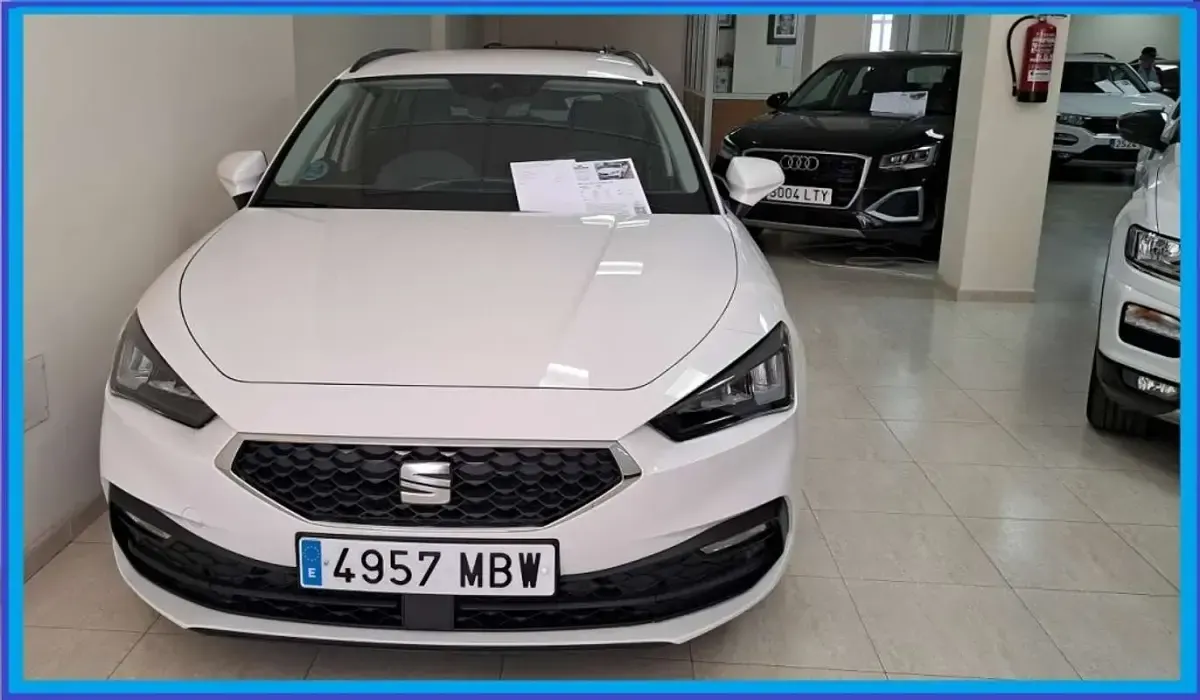Usado Seat Leon ST Style 116 CV (85 kW) 2022 Blanco Familiar