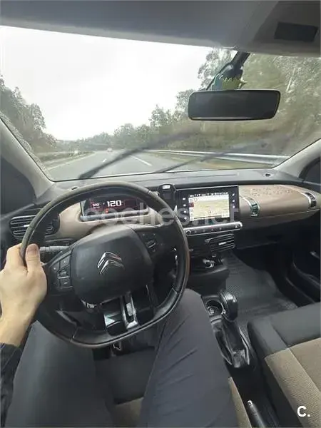 Usado Citroën C4 Cactus Shine 100 CV (73 kW) 2015 Blanco Utilitario
