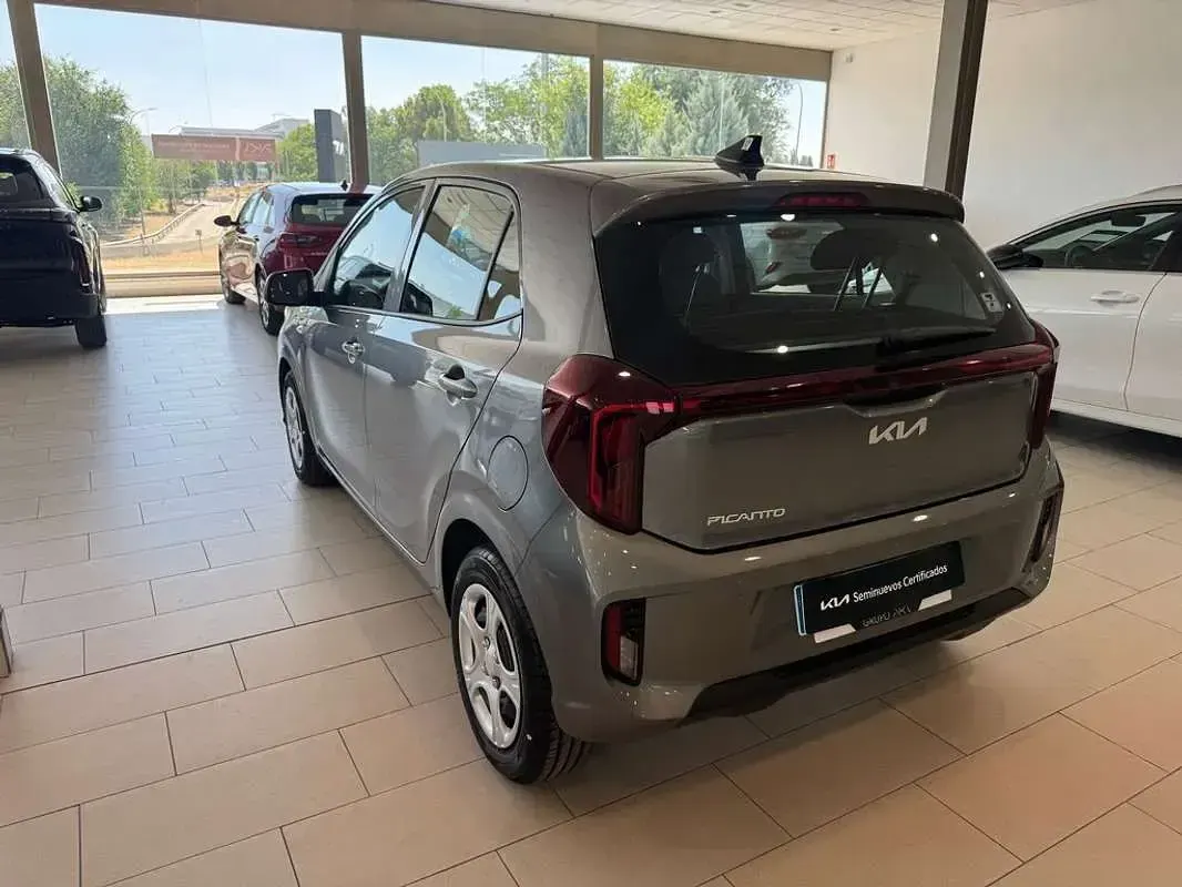 Nuevo Kia Picanto 68 CV (50 kW) 2026 Gris Utilitario