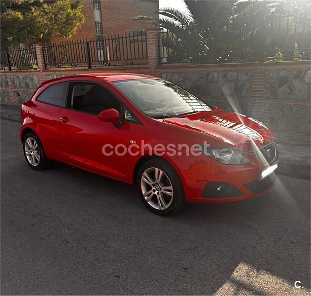 Rojo Usado 2012 Seat Ibiza SC Copa Utilitario | 7900 € (Un poco caro) - Imagen 1/4