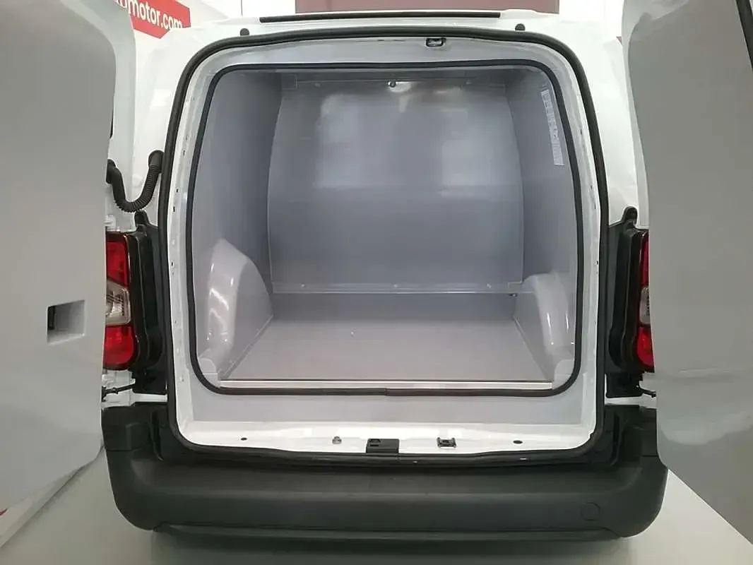 Usado Citroën e-Berlingo 102 CV (75 kW) 2021 Blanco Monovolumen