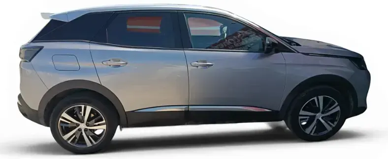 Usado Peugeot 3008 Allure 131 CV (96 kW) 2024 Gris / plata SUV