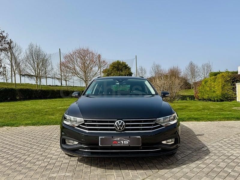 Usado VW Passat Executive 150 CV (110 kW) 2021 Gris / plata Familiar