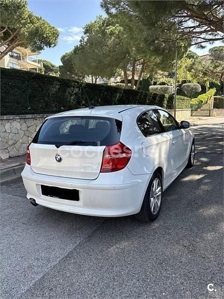 Usado BMW 116 122 HP (89 kW) 2011 Branco Citadino
