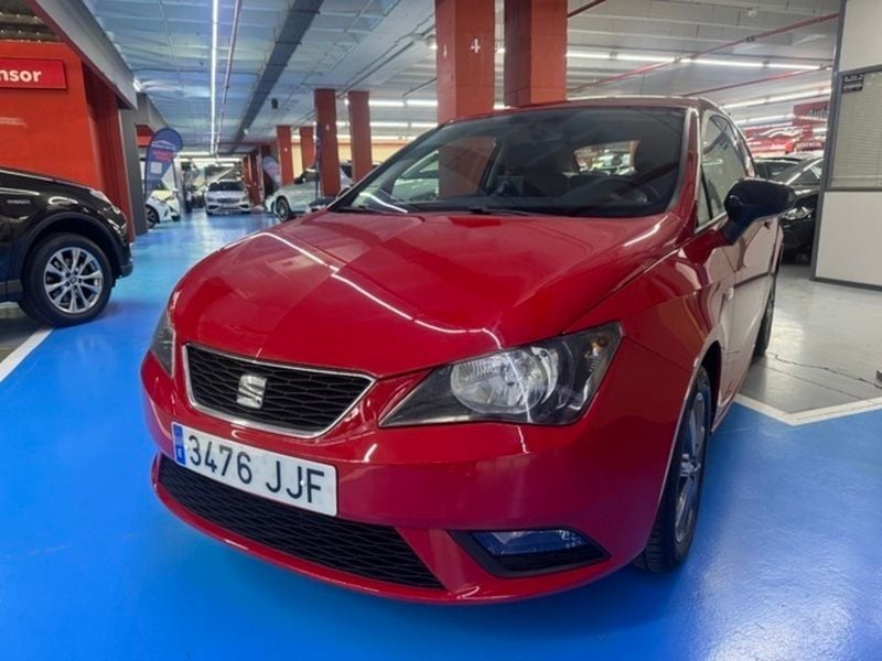 Rojo Usado 2015 Seat Ibiza SC Style Utilitario | 8990 € (Precio justo) - Imagen 1/4
