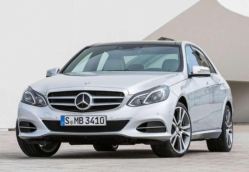 Usado Mercedes E300 245 CV (180 kW) 2017 Gris Berlina