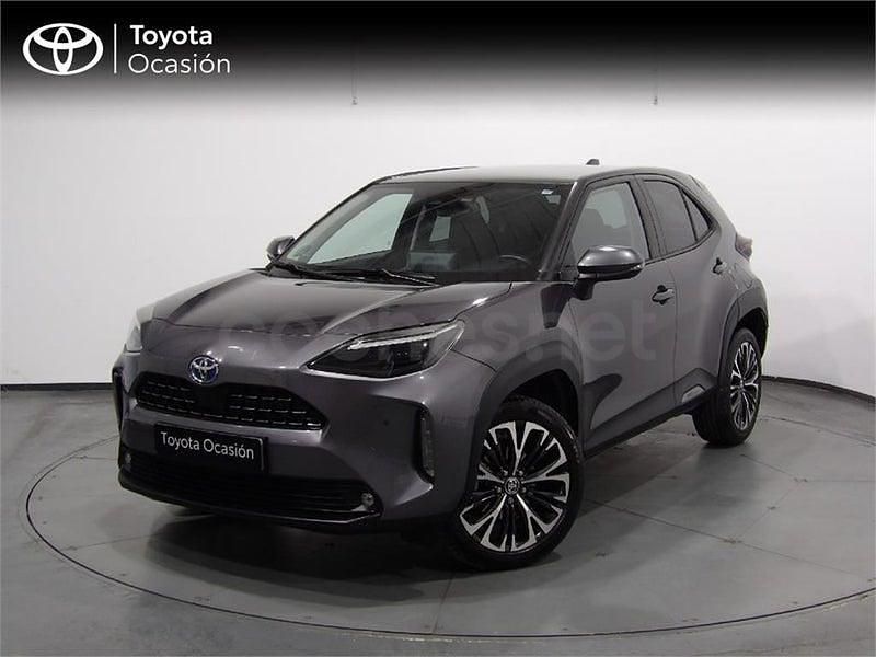 Usado Toyota Yaris Cross Style 116 CV (85 kW) 2023 Gris / plata SUV