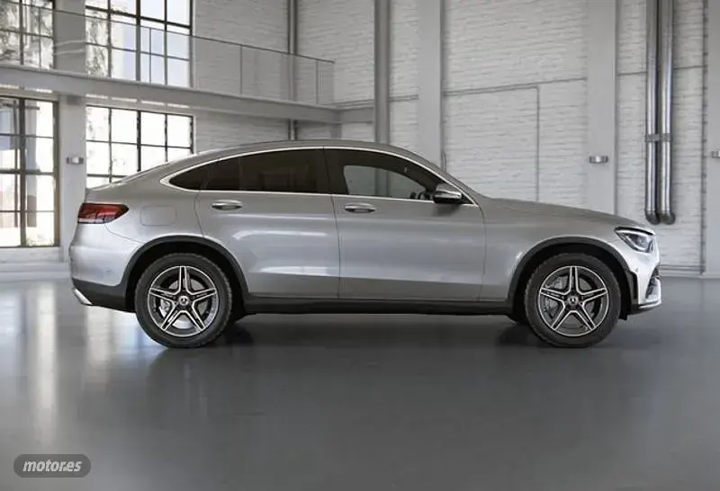 Usado Mercedes GLC220 194 CV (142 kW) 2019 Plateado SUV