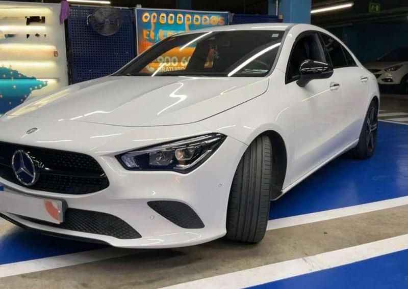 Usado Mercedes CLA200 163 CV (119 kW) 2019 Blanco Coupe