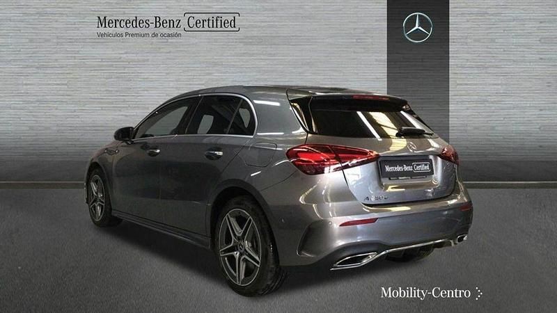 Usado Mercedes A250 AMG line 217 CV (159 kW) 2024 Mountaingrau  met. Utilitario