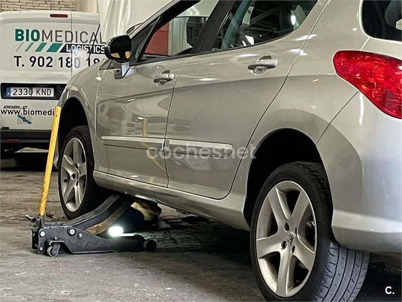 Gris / plata Usado 2008 Peugeot 308 Premium Berlina | 2900 € (Super precio) - Imagen 1/4
