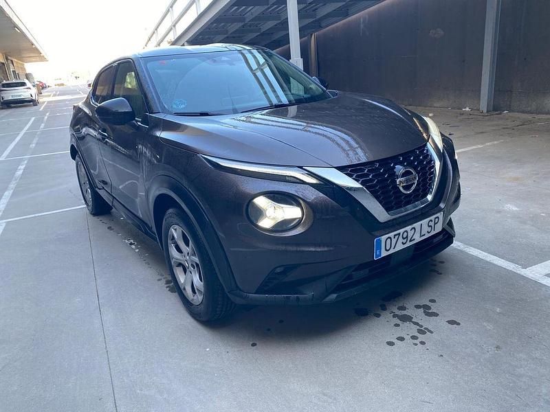 Usado Nissan Juke Acenta 114 CV (83 kW) 2021 Bronce SUV