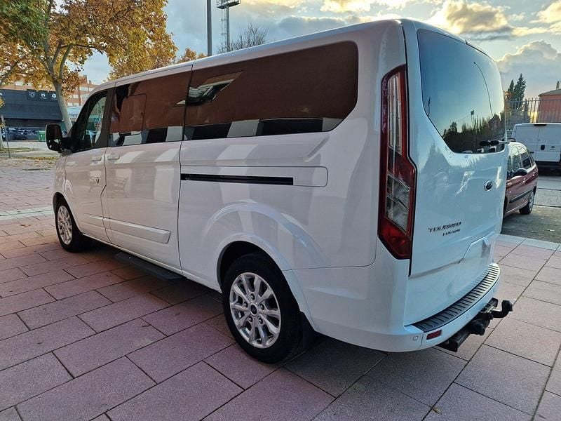 Usado Ford Tourneo Custom Titanium 170 CV (125 kW) 2019 Blanco Van