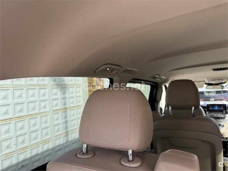 Usado Mercedes V220 163 CV (119 kW) 2021 Azul Monovolumen