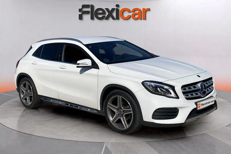 Blanco Usado 2019 Mercedes GLA200 SUV | 19.890 € (Un poco caro) - Imagen 1/4