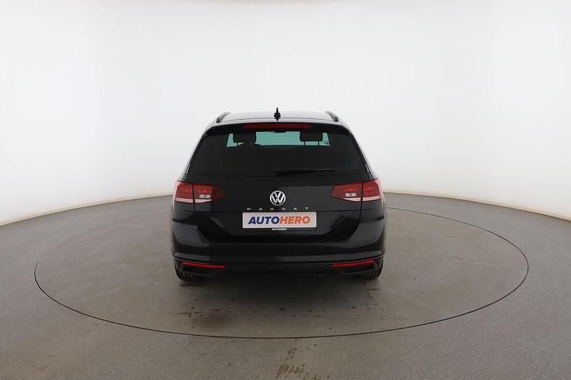 Usado VW Passat Business 150 HP (110 kW) 2020 Preto Carrinha