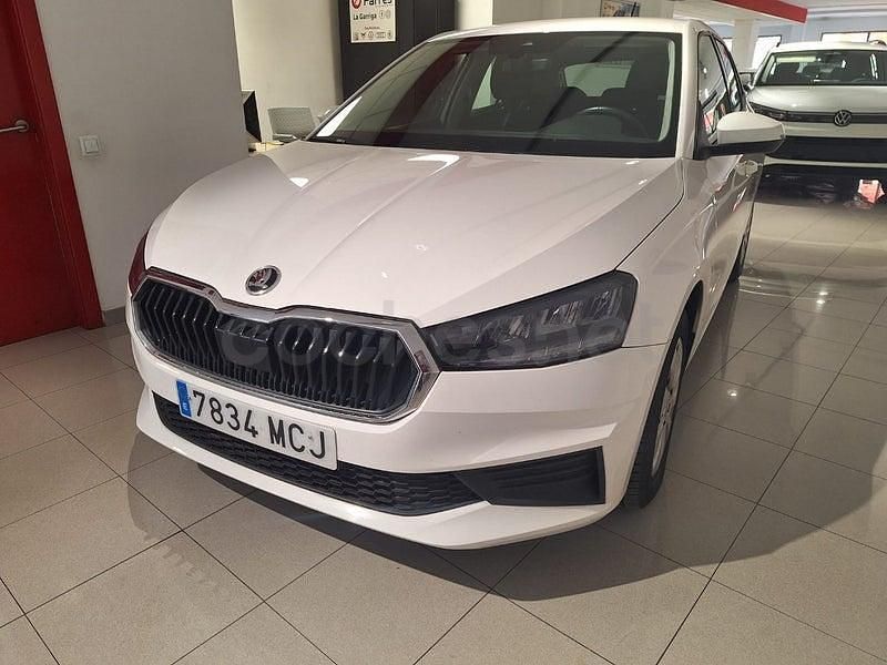Usado Skoda Fabia Active 95 CV (69 kW) 2022 Blanco Utilitario