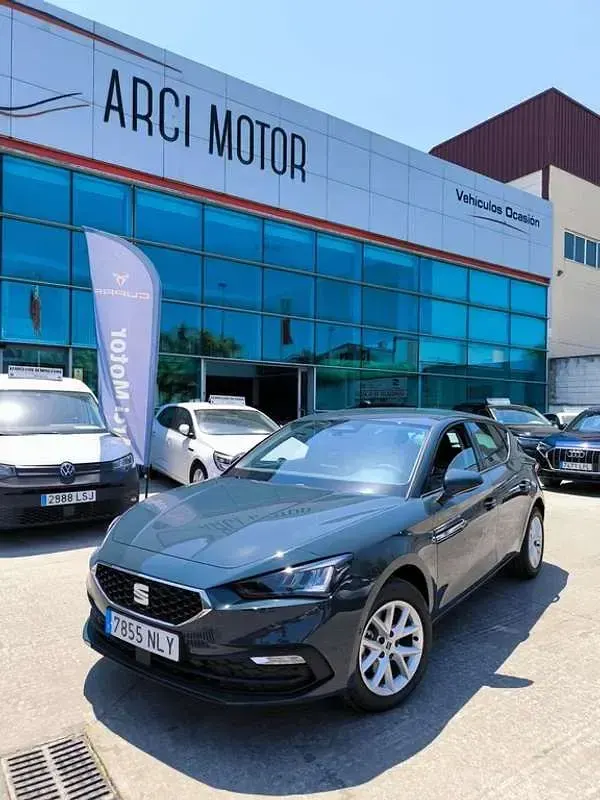 Nuevo Seat Leon Style 116 CV (85 kW) 2026 Gris Utilitario