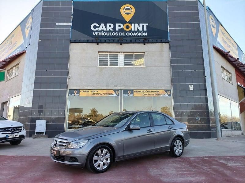 Usado Mercedes C200 136 CV (100 kW) 2011 Gris / plata Berlina