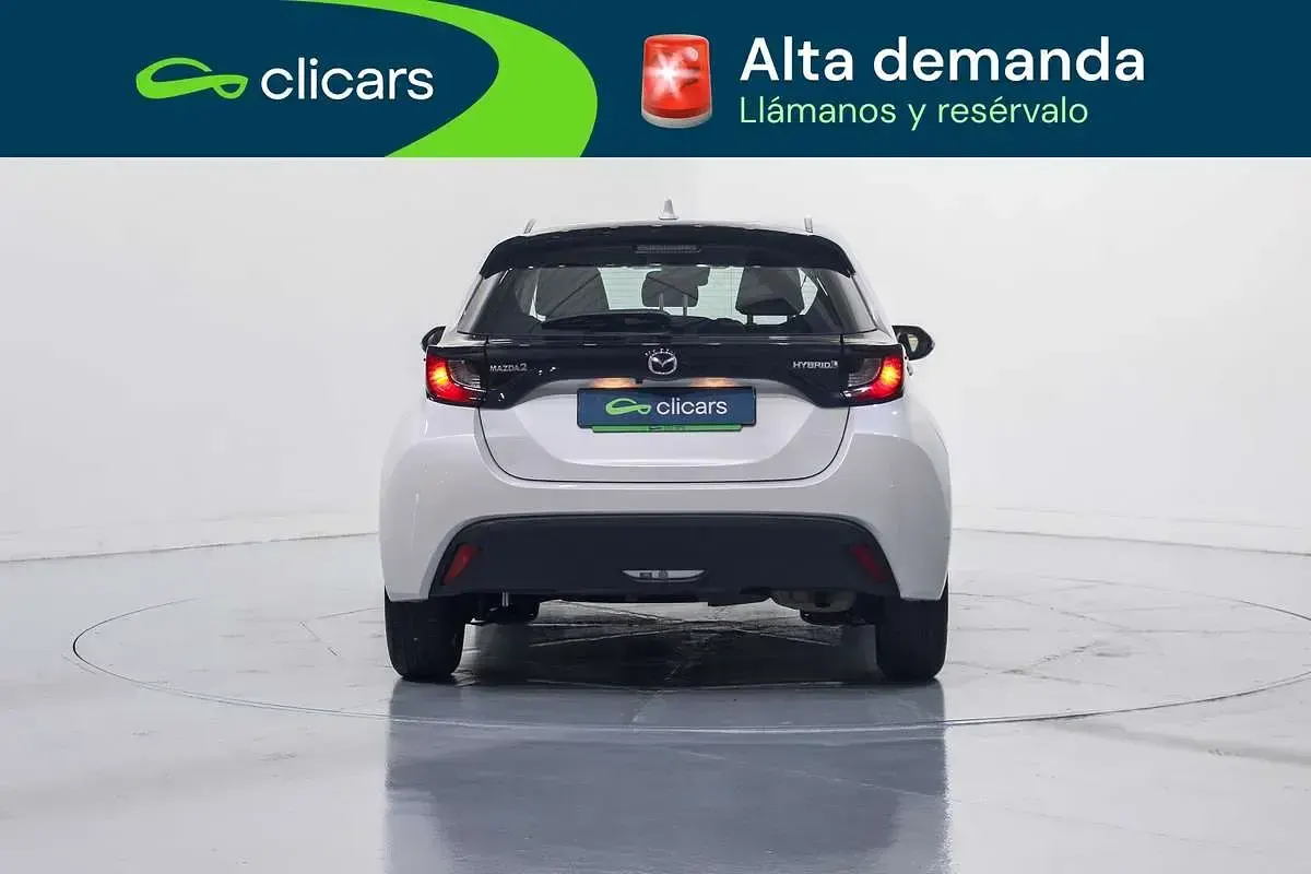 Usado Mazda 2 116 CV (85 kW) 2023 Blanco Utilitario