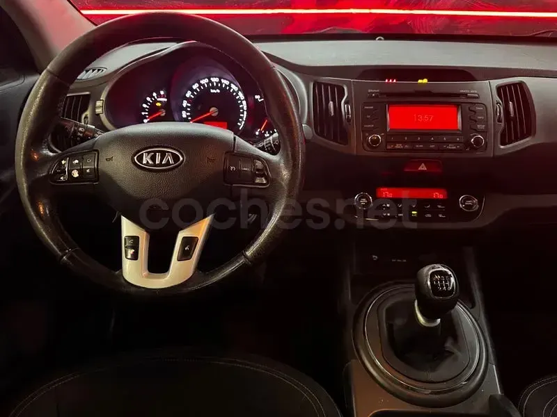 Usado Kia Sportage 115 CV (84 kW) 2011 Gris / plata SUV