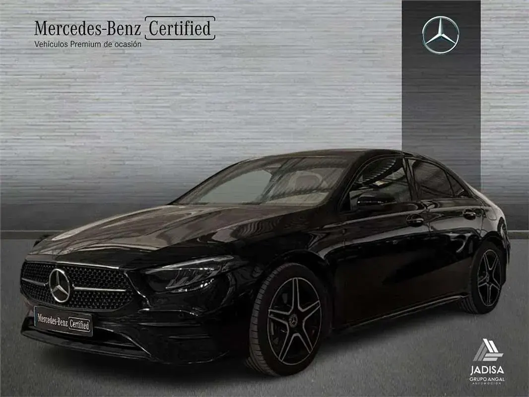 Usado Mercedes A180 136 CV (100 kW) 2024 Berlina