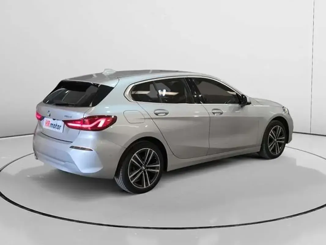 Usado BMW 116 116 CV (85 kW) 2020 Gris Utilitario