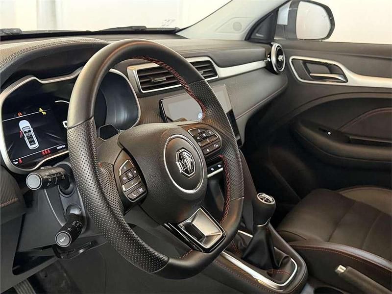 Usado MG ZS Luxury 106 CV (77 kW) 2025 SUV