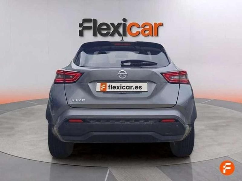 Usado Nissan Juke N-Connecta 114 CV (83 kW) 2021 Gris SUV